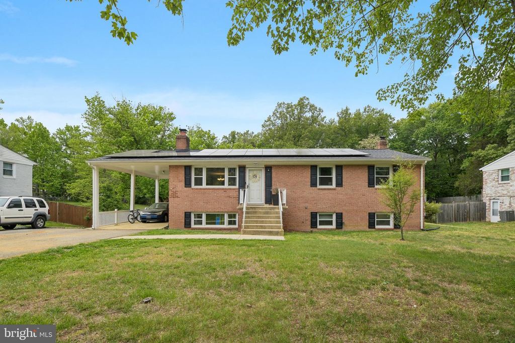 Image 1 of property listing at 15217 LIVINGSTON RD, Accokeek, MD 20607
