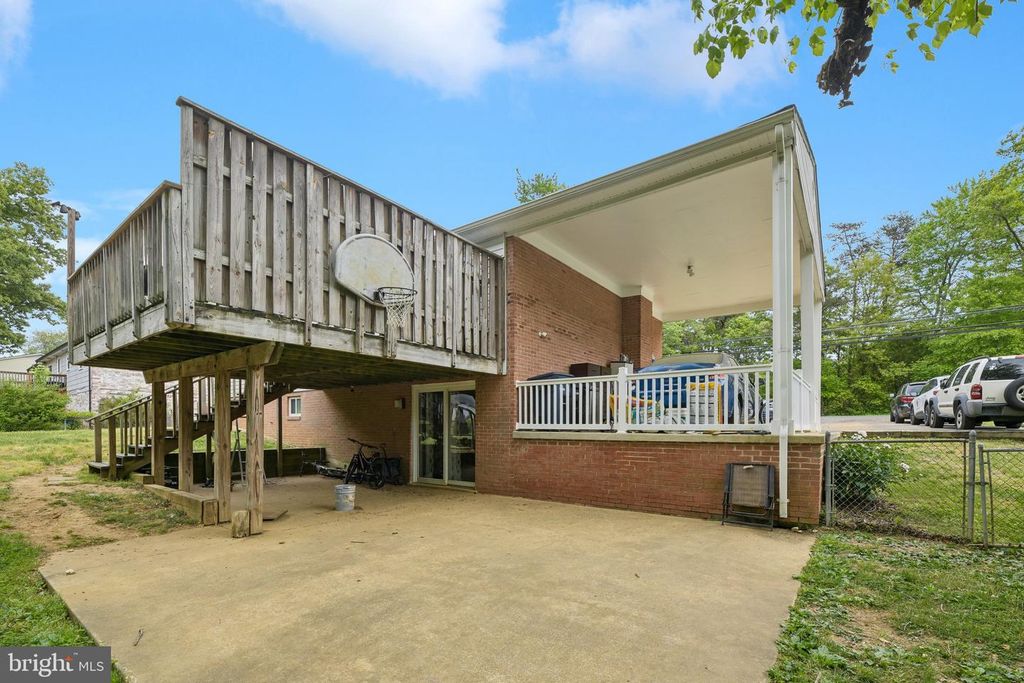 Image 29 of property listing at 15217 LIVINGSTON RD, Accokeek, MD 20607