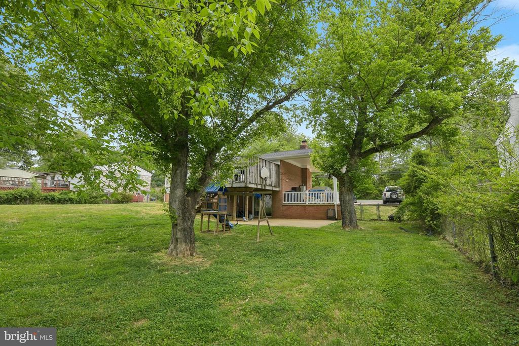 Image 31 of property listing at 15217 LIVINGSTON RD, Accokeek, MD 20607