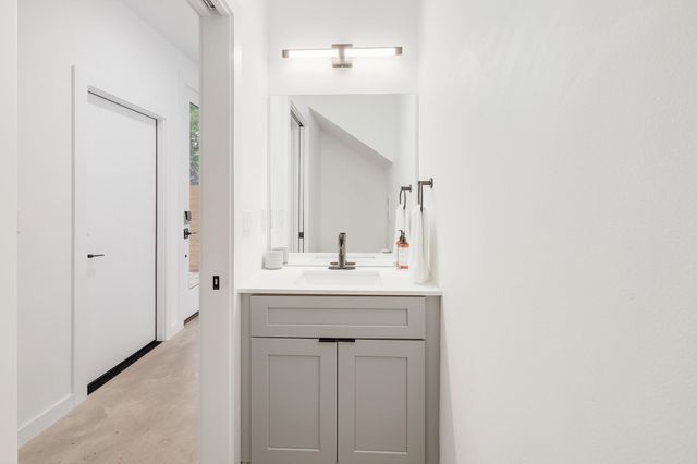 3409 Neal ST 2, Austin, TX 78702