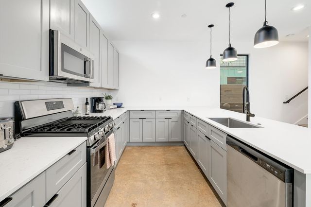 3409 Neal ST 2, Austin, TX 78702