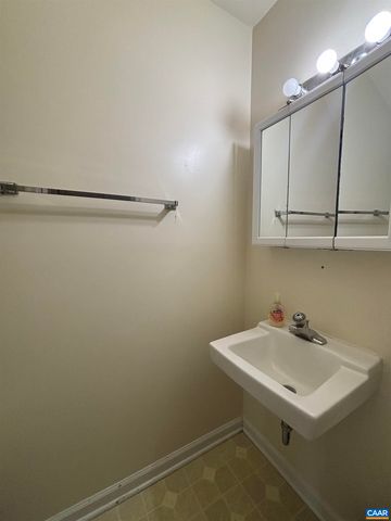 1602 TOWNWOOD CT, Charlottesville, VA 22901