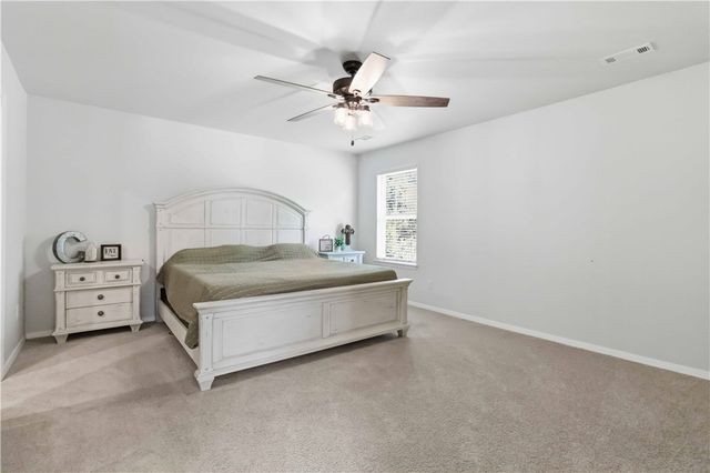 2262 S Ouachita Drive, Fayetteville, AR 72701