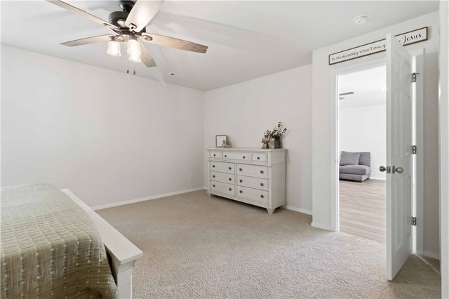 2262 S Ouachita Drive, Fayetteville, AR 72701