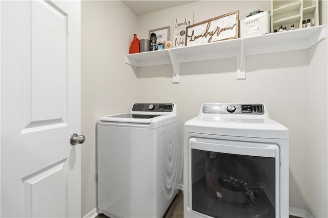 2262 S Ouachita Drive, Fayetteville, AR 72701