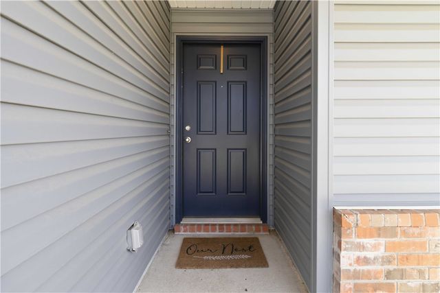 2262 S Ouachita Drive, Fayetteville, AR 72701