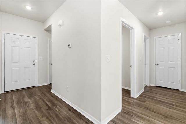 2262 S Ouachita Drive, Fayetteville, AR 72701