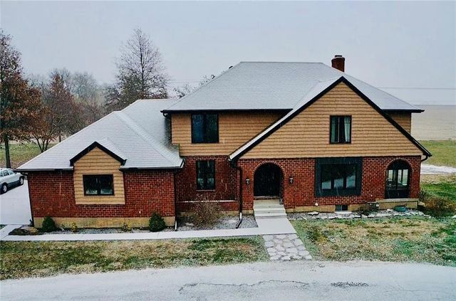 12470 Lipper Avenue, Higginsville, MO 64037