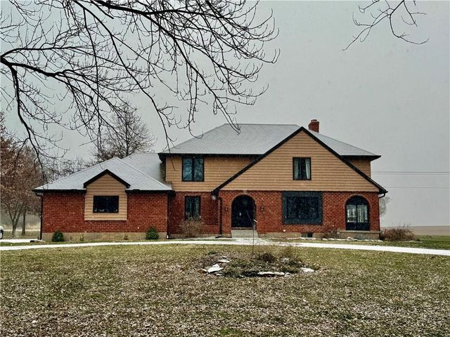 12470 Lipper Avenue, Higginsville, MO 64037