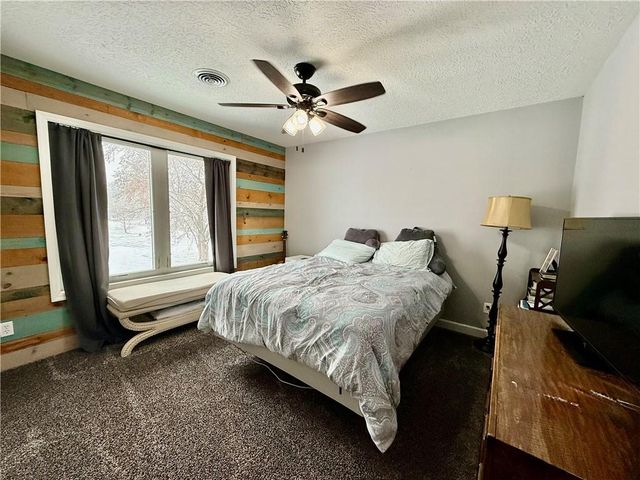 12470 Lipper Avenue, Higginsville, MO 64037