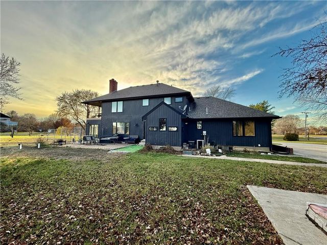 12470 Lipper Avenue, Higginsville, MO 64037