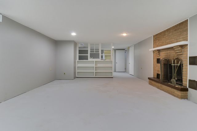 29428 E 500 North Road, Leroy, IL 61752