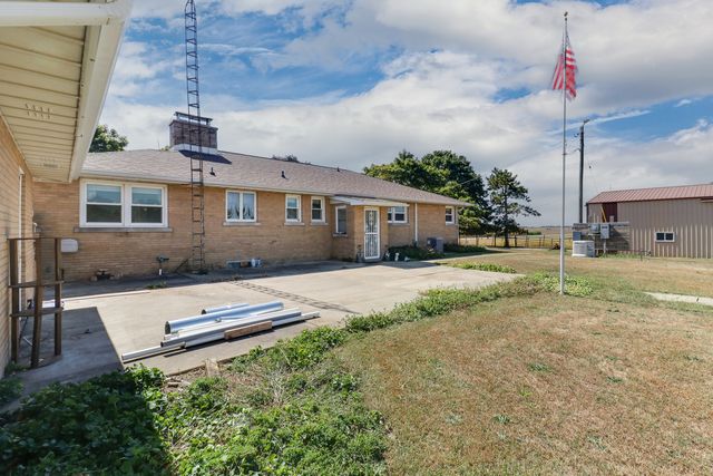 29428 E 500 North Road, Leroy, IL 61752