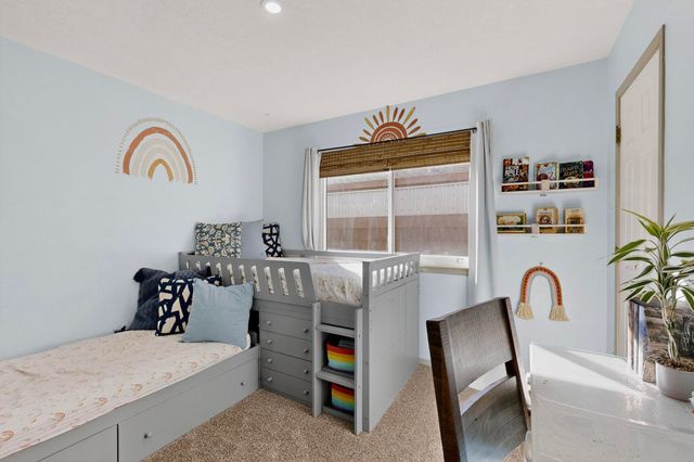 6604 Tierra Vista Avenue NW, Albuquerque, NM 87120