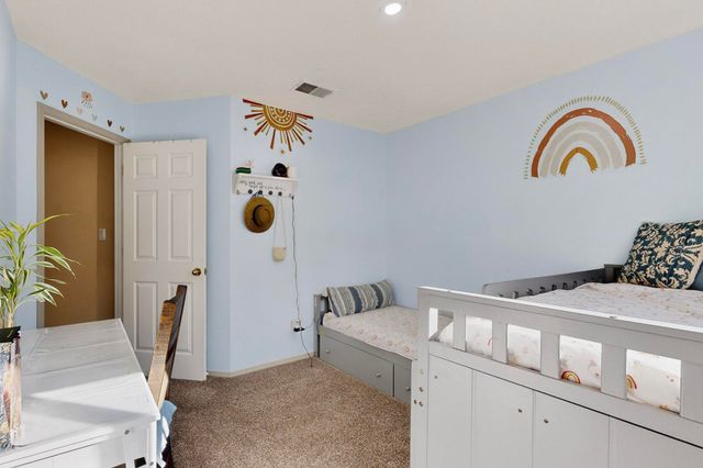 6604 Tierra Vista Avenue NW, Albuquerque, NM 87120