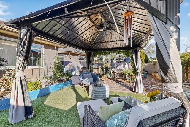 6604 Tierra Vista Avenue NW, Albuquerque, NM 87120