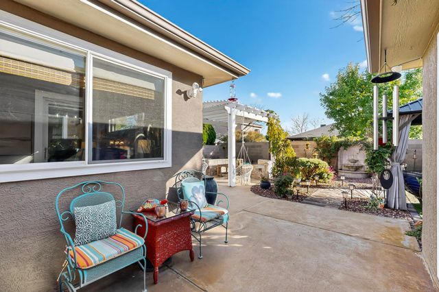 6604 Tierra Vista Avenue NW, Albuquerque, NM 87120