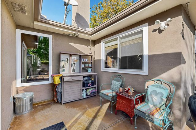 6604 Tierra Vista Avenue NW, Albuquerque, NM 87120