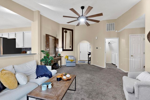 6604 Tierra Vista Avenue NW, Albuquerque, NM 87120