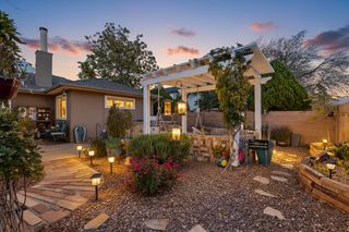 6604 Tierra Vista Avenue NW, Albuquerque, NM 87120