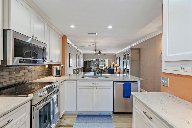 6277 BAHIA DEL MAR BOULEVARD 110, St Petersburg, FL 33715