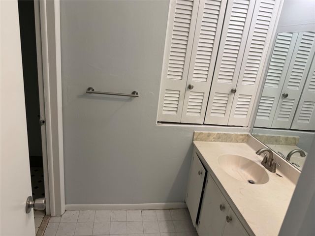 4330 NW 80th Avenue, Coral Springs, FL 33065