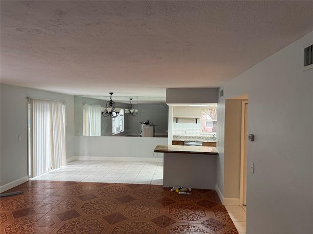 4330 NW 80th Avenue, Coral Springs, FL 33065