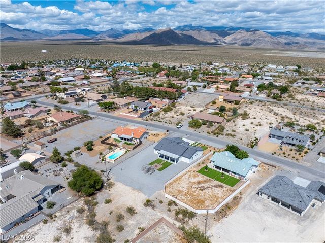 2120 Iroquois Avenue, Pahrump, NV 89048