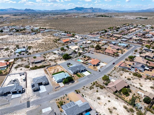2120 Iroquois Avenue, Pahrump, NV 89048