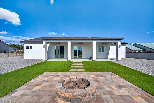 2120 Iroquois Avenue, Pahrump, NV 89048