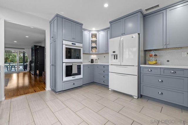 3131 E Victoria Drive, Alpine, CA 91901