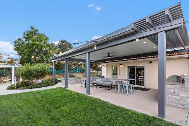 3131 E Victoria Drive, Alpine, CA 91901