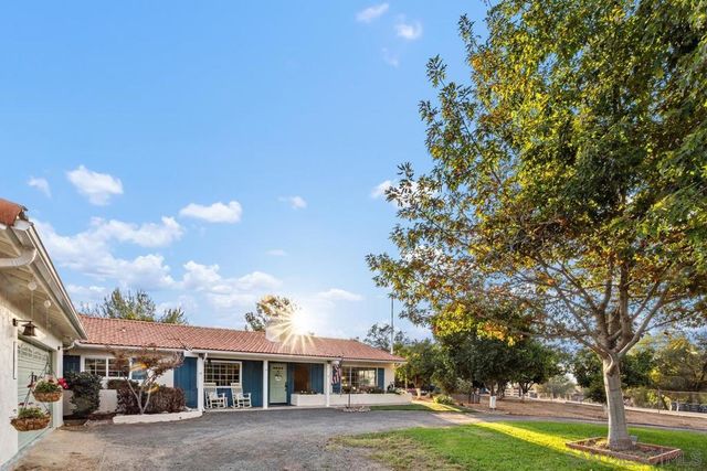 3131 E Victoria Drive, Alpine, CA 91901