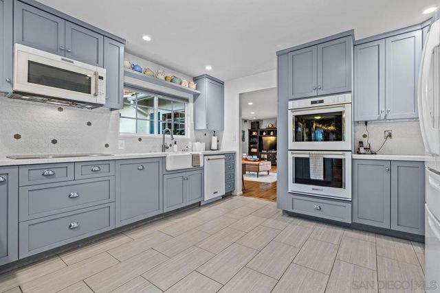 3131 E Victoria Drive, Alpine, CA 91901