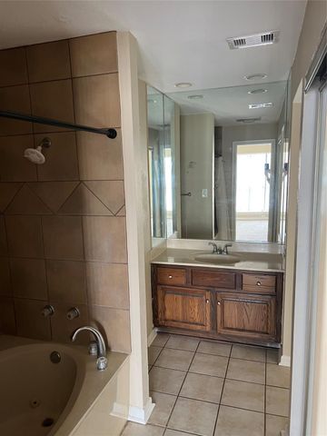 7041 Kingston Cove 253, Willis, TX 77318