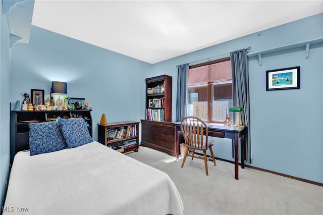 8746 Barton Drive, Strongsville, OH 44149