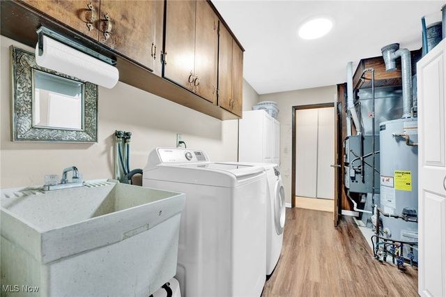 8746 Barton Drive, Strongsville, OH 44149