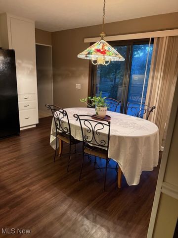 8746 Barton Drive, Strongsville, OH 44149