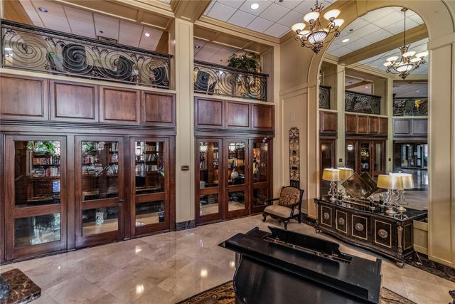 3525 Sage Road 1402, Houston, TX 77056