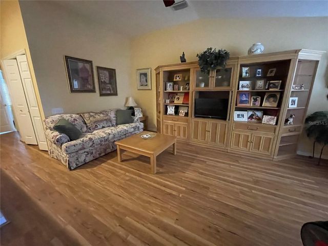 3376 COVERED BRIDGE DRIVE E, Dunedin, FL 34698