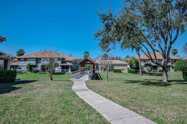 3376 COVERED BRIDGE DRIVE E, Dunedin, FL 34698