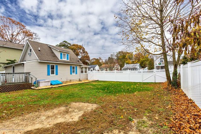 43 River Drive, Toms River, NJ 08753