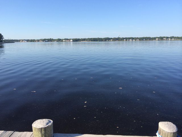 43 River Drive, Toms River, NJ 08753