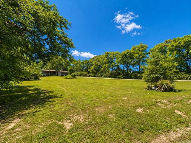 5377 N HWY 27, Story, AR 71970