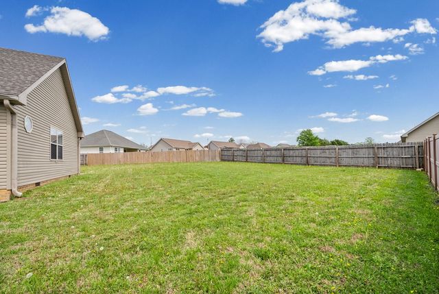 421 Simon St, Hopkinsville, KY 42240