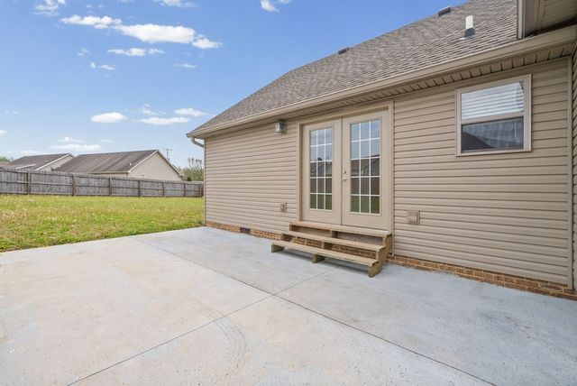 421 Simon St, Hopkinsville, KY 42240