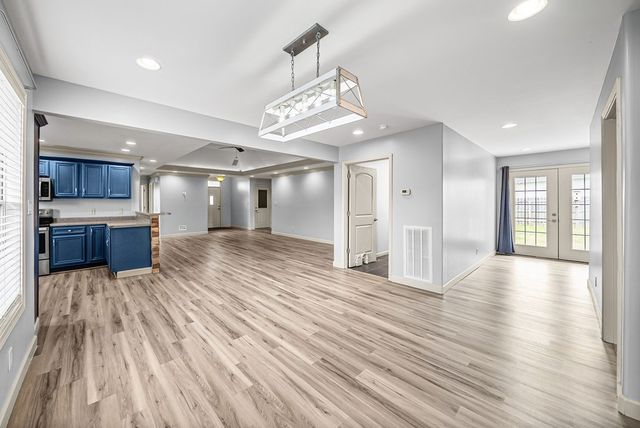 421 Simon St, Hopkinsville, KY 42240