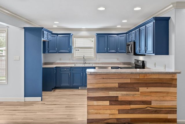 421 Simon St, Hopkinsville, KY 42240