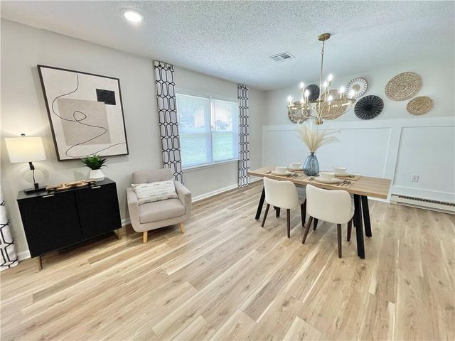 18826 Sunrise Drive, Belton, MO 64012