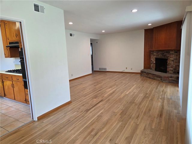 3520 E Harding, Long Beach, CA 90805